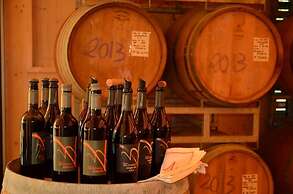 Valdonica Winery & Vineyard Residence