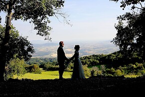 Valdonica Winery & Vineyard Residence