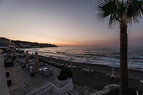 Petradi Beach Lounge Hotel