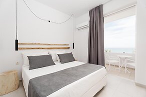 Petradi Beach Lounge Hotel