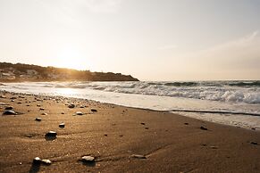 Petradi Beach Lounge Hotel