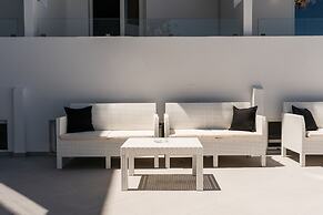 Petradi Beach Lounge Hotel