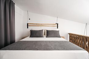 Petradi Beach Lounge Hotel
