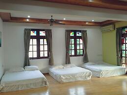 Baan Talay Homestay by the Beach