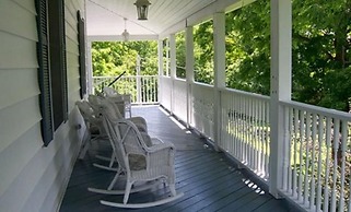 Locust Tree Bed and Breakfast LLC