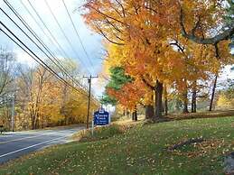 Locust Tree Bed and Breakfast LLC