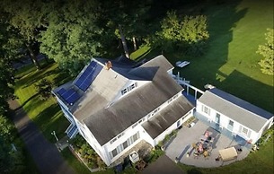 Locust Tree Bed and Breakfast LLC