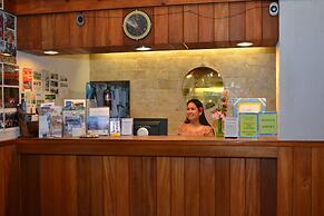 West Plaza Hotel by the Sea