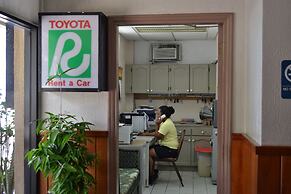 West Plaza Hotel by the Sea