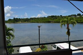 West Plaza Hotel by the Sea