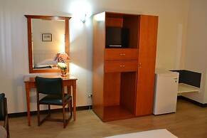 West Plaza Hotel Downtown