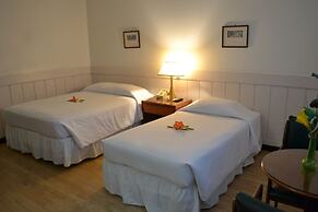 West Plaza Hotel Downtown