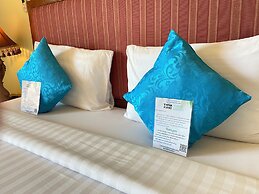 Thipurai Beach Hotel