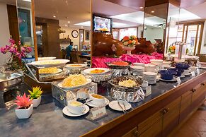 Thipurai Beach Hotel