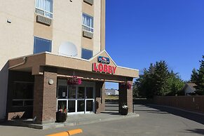 Pomeroy Inn & Suites Fort St. John