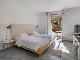 Parosland Hotel