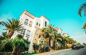 Mnar Castle Apartments