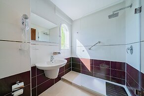 Mnar Castle Apartments