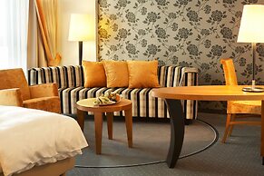 Best Western Plus Arosa Hotel