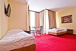 Versal apartHotel Airport Modlin