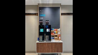 Holiday Inn Express & Suites Cambridge by IHG