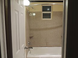 Relax Inn Bloomsburg