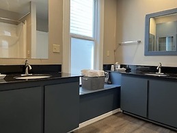 Sunrise Inn Villas and Suites