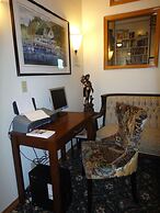 Sunrise Inn Villas and Suites