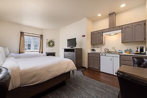 Sunrise Inn Villas and Suites