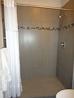 Sunrise Inn Villas and Suites