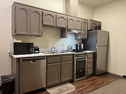 Sunrise Inn Villas and Suites