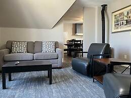 Sunrise Inn Villas and Suites