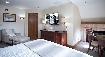 The Lodge at Chetola Resort