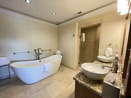 The Lodge at Chetola Resort