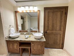 The Lodge at Chetola Resort