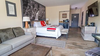 The Lodge at Chetola Resort