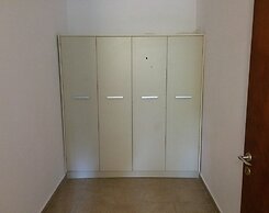 Captain's Studios & Apartments