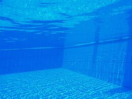 Captain's Studios & Apartments