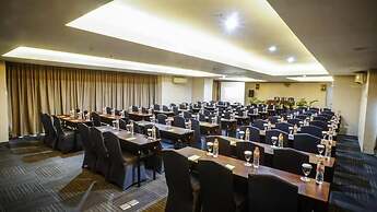 Whiz Hotel Pemuda Semarang