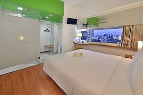 Whiz Hotel Pemuda Semarang