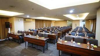 Whiz Hotel Pemuda Semarang