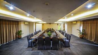 Whiz Hotel Pemuda Semarang