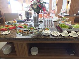 Cavinton Hotel Malioboro Yogyakarta by Tritama Hospitality