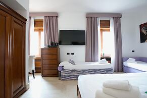 St. Peter' Six Rooms & Suites