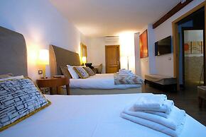 St. Peter' Six Rooms & Suites