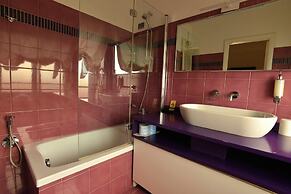 St. Peter' Six Rooms & Suites