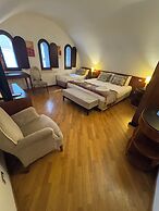 St. Peter' Six Rooms & Suites