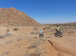 Solitaire Desert Farm