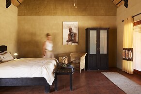 Solitaire Desert Farm