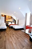 Ascot Hotel